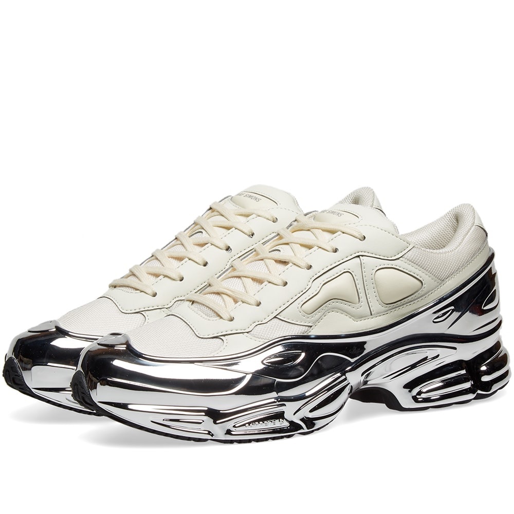 RAF Simmons  Chrome Ozweego